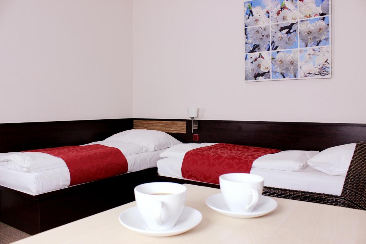 Adameva Resort Пьештяни Экстерьер фото